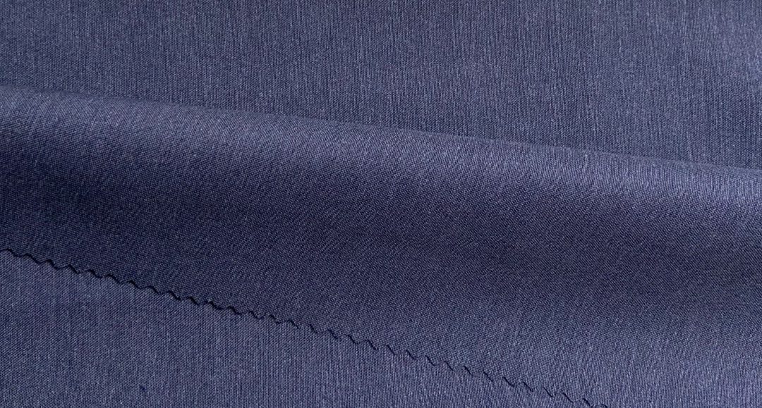 Grey Light Weight Plain Worsted Wool Fabric: The Ultimate 5-Season Textile for Tailoring & Innovation