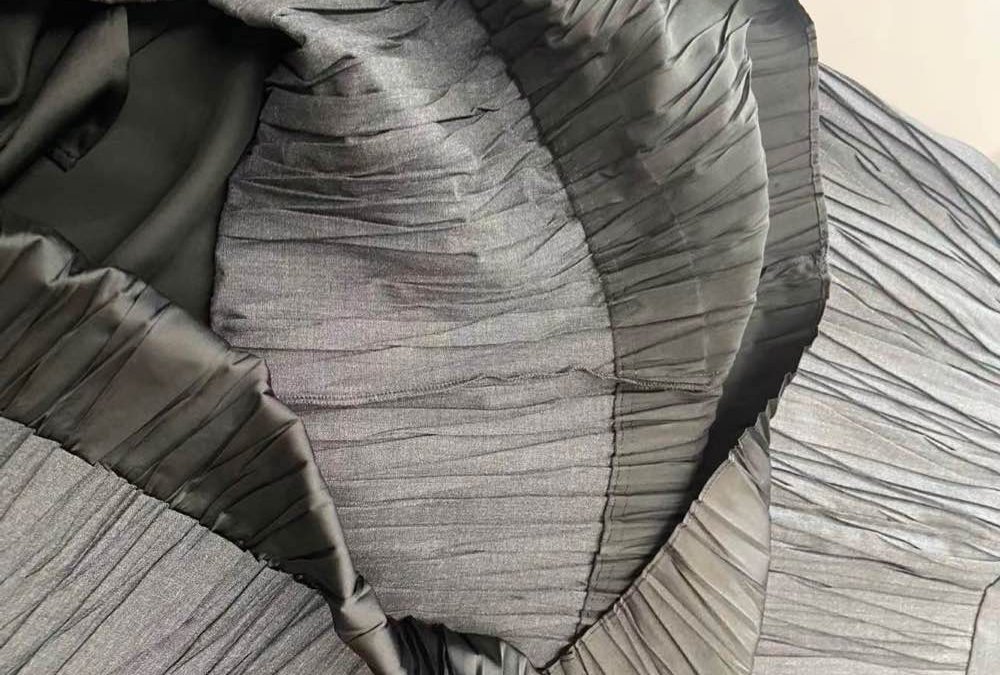 wool-crushed-skirt-sample-details